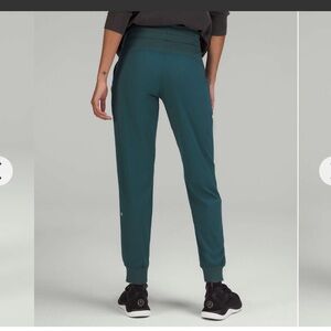 Lululemon Dance Studio Mid Rise Jogger Full Length Green Jasper Sz. 4